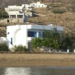 Beach 3*